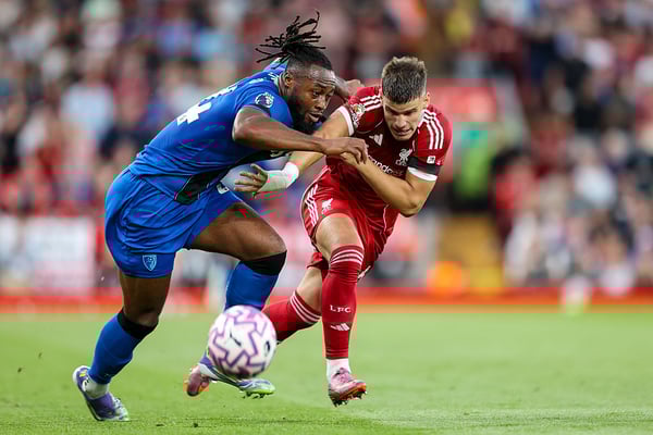 世界杯FIFA体育新闻:两名前队友将在边路展开较量。/ Robin Jones/AFC Bournemouth/AFC Bournemouth/Getty Images