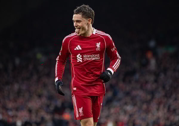 世界杯FIFA体育新闻:弗洛里安·维尔茨的病情每周都在好转。/ Visionhaus/Getty Images