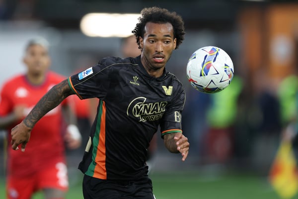 世界杯FIFA体育新闻：吉安卢卡·布西奥有望在新一届世界杯周期中获得美国国家队的常规征召。/ Timothy Rogers/Getty Images