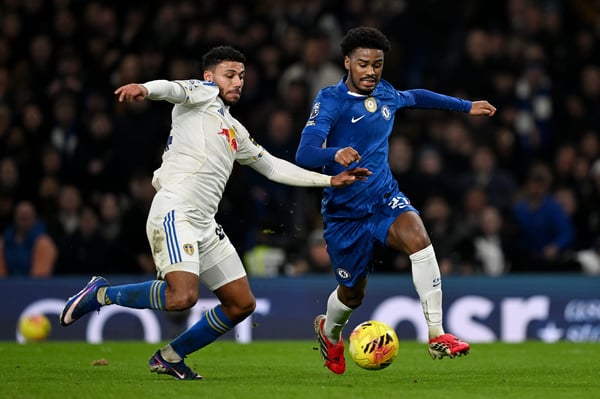 世界杯FIFA体育新闻：乔雷尔·哈托（右）在对阵利兹联的比赛中替换库库雷拉。 /达伦·沃尔什/切尔西足球俱乐部/盖蒂图片社