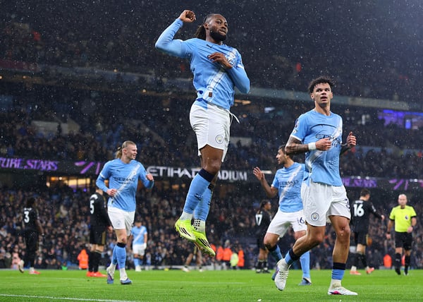 世界杯FIFA体育新闻：安托万·塞梅尼奥再次破门。/ Molly Darlington/Copa/Getty Images