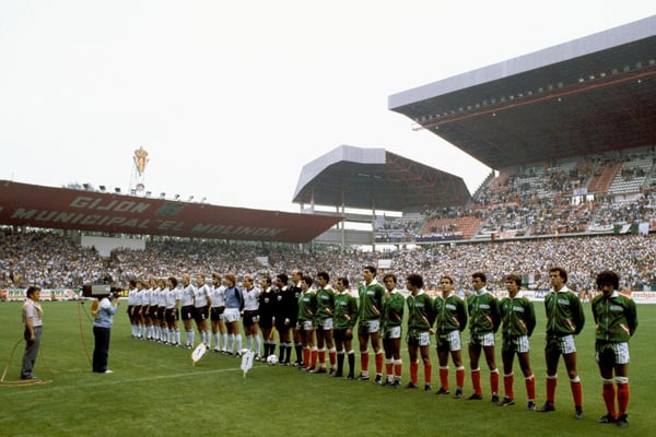 世界杯FIFA体育新闻：西德诉阿尔及利亚 1982 年足球世界杯 (1)