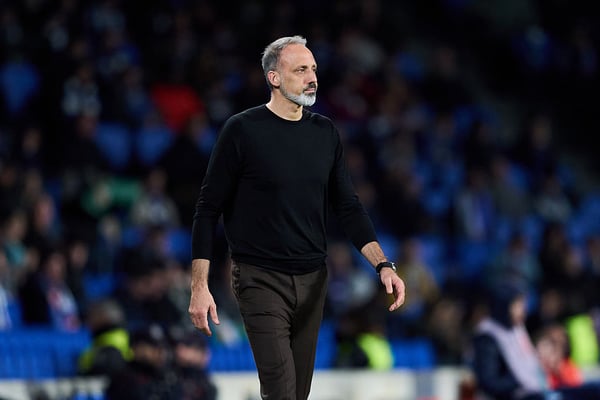 世界杯FIFA体育新闻：马塔拉佐激发了皇家社会的复兴。 /胡安·曼努埃尔·塞拉诺·阿尔塞/盖蒂图片社