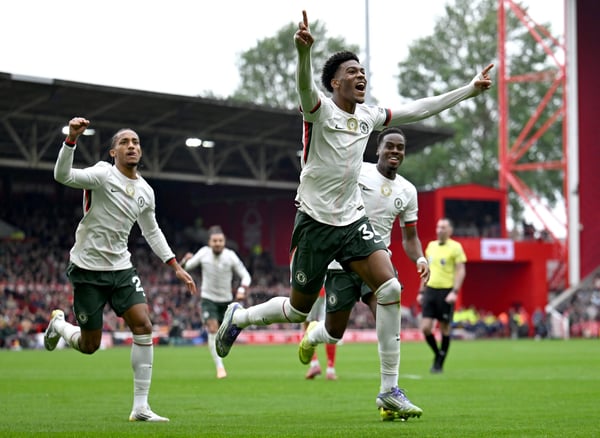 世界杯FIFA体育新闻：乔什·阿切安蓬