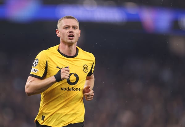 世界杯FIFA体育新闻：朱利安·瑞尔森（Julian Ryerson）受到了巴塞罗那的关注。 /凯瑟琳·伊维尔/AMA/盖蒂图片社