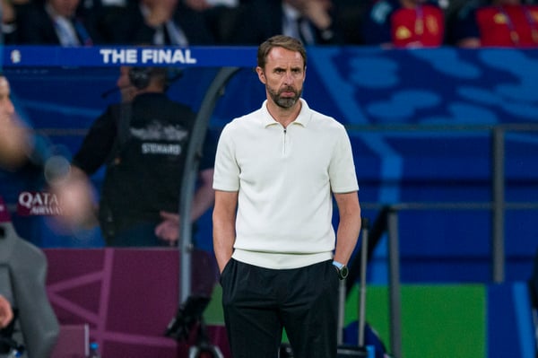 世界杯FIFA体育新闻：加雷斯·索斯盖特执教英格兰的最后一场比赛是2024年欧洲杯决赛。/ Marcio Machado/Eurasia Sport Images/Getty Images