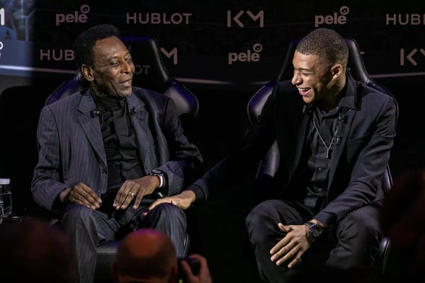 世界杯FIFA体育新闻:贝利和姆巴佩