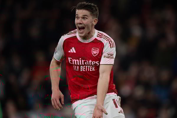 世界杯FIFA体育新闻：维克托·吉奥克雷斯（Viktor Gyökeres）的形象在反派和救世主之间来回转换的速度令人咋舌。/ Visionhaus/Getty Images