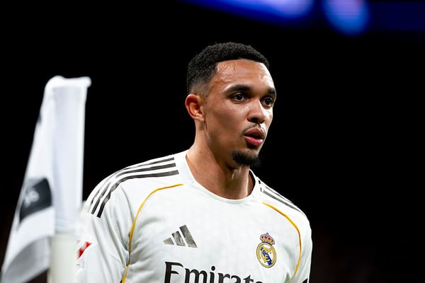 世界杯FIFA体育新闻：特伦特·亚历山大-阿诺德的加盟为皇家马德里带来了攻防两端的提升。/ Guillermo Martinez/NurPhoto/Getty Images