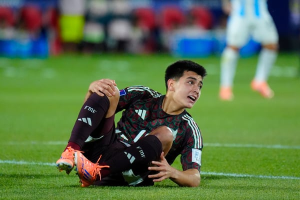 世界杯FIFA体育新闻:吉尔伯托·莫拉是墨西哥队在2026年世界杯上的最大希望之一。/ Luis Cano/Jam Media/Getty Images