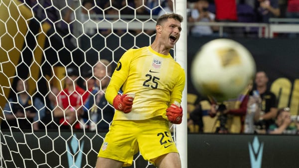 世界杯FIFA体育新闻:2025年,马特·弗里斯取代马特·特纳成为首发门将。/约翰·多顿/ISI图片社/美国足协/盖蒂图片社