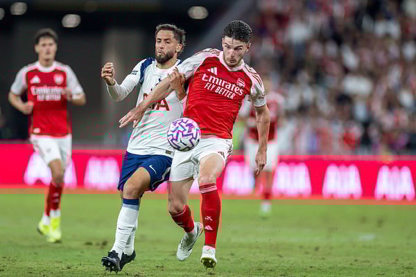 世界杯FIFA体育新闻：北伦敦德比总是火花四溅。/ Yu Chun Christopher Wong/Eurasia Sport Images/Getty Images