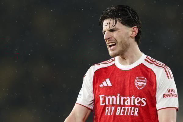 世界杯FIFA体育新闻:阿森纳的夺冠之路遭遇重创。/ MB Media/Getty Images