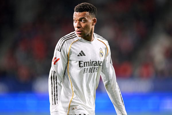 世界杯FIFA体育新闻:基利安·姆巴佩在对阵奥萨苏纳的比赛中表现不佳。 /塞萨尔·奥尔蒂斯/苏格拉底/盖蒂图片社