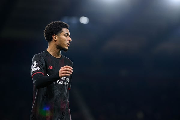 世界杯FIFA体育新闻：马利克·蒂尔曼在勒沃库森的开局并不令人印象深刻。 / Jörg Schüler/Bayer 04 Leverkusen/Getty Images