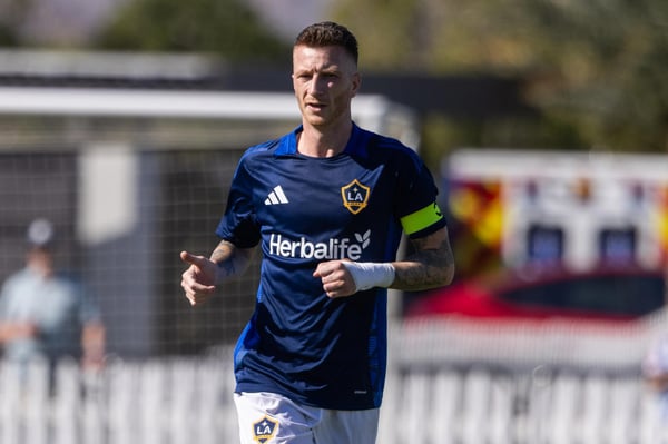 世界杯FIFA体育新闻：洛杉矶银河队的马尔科·罗伊斯