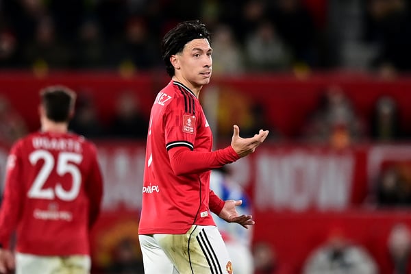 世界杯FIFA体育新闻:在周一的比赛之前,利桑德罗·马丁内斯自圣诞节以来代表曼联首发出战了每一场比赛。/ Richard Martin-Roberts-CameraSport/Getty Images