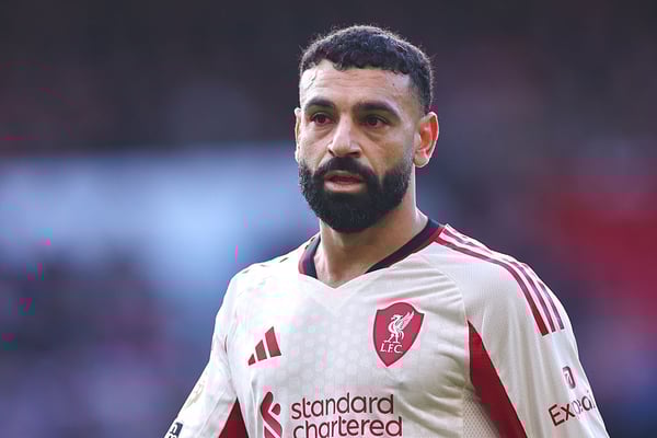 世界杯FIFA体育新闻:穆罕默德·萨拉赫在2025-2026赛季过得并不顺利。/ Robbie Jay Barratt/AMA/Getty Images