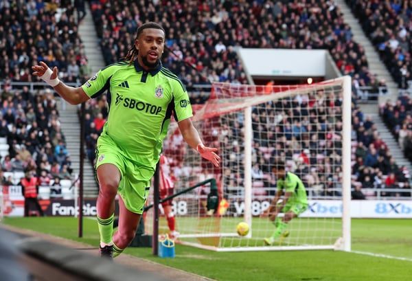 世界杯FIFA体育新闻:亚历克斯·伊沃比是富勒姆队几位表现出色的球员之一。/ Alex Dodd/CameraSport/Getty Images