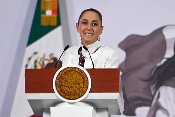 世界杯FIFA体育新闻:克劳迪娅·谢因鲍姆对墨西哥举办世界杯比赛的能力充满信心。/ Jeannette Flores/ObturadorMX/Getty Images