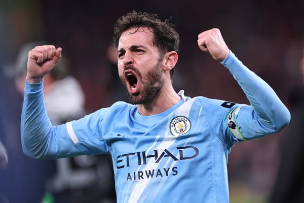 世界杯FIFA体育新闻：贝尔纳多·席尔瓦依然气势逼人。/ Robbie Jay Barratt-AMA/Getty Images