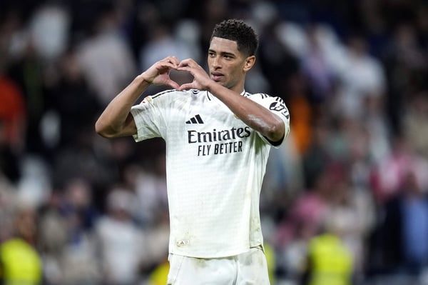 世界杯FIFA体育新闻：裘德·贝林厄姆很享受在皇家马德里的聚光灯下的感觉。/ IMAGO/Gribaudi/ImagePhoto