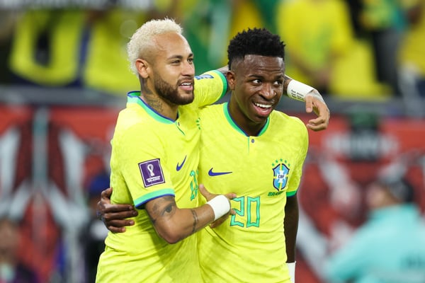 世界杯FIFA体育新闻:内马尔和维尼修斯·儒尼奥尔都曾代表巴西队并肩作战。/ Alex Livesey/Danehouse/Getty Images