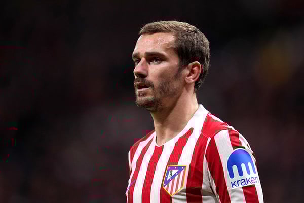 世界杯FIFA体育新闻：安托万·格里兹曼可能即将前往美国。/ Aitor Alcalde Colomer/Getty Images