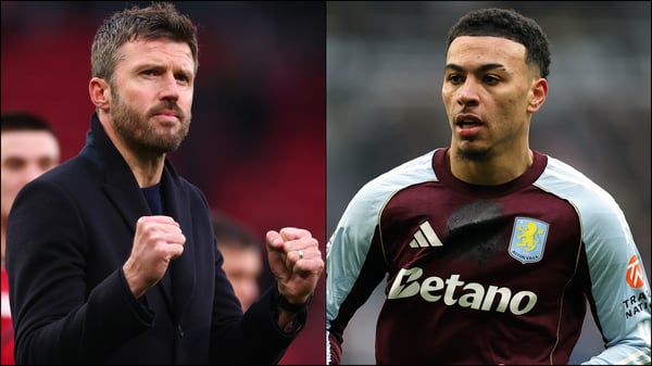 世界杯FIFA体育新闻：迈克尔·卡里克效力的曼联（左）和摩根·罗杰斯成为今日八卦新闻的头条。/ Shaun Brooks-CameraSport/Alex Livesey-AVFC/阿斯顿维拉足球俱乐部/Getty Images