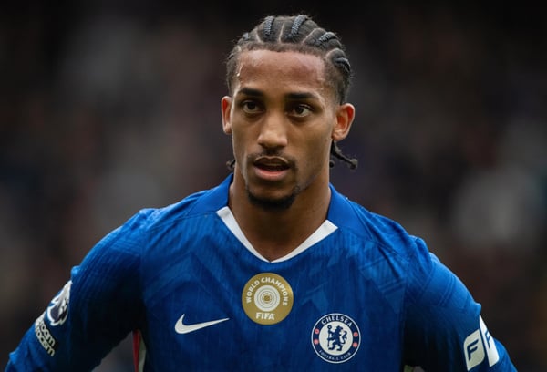 世界杯FIFA体育新闻:若昂·佩德罗为切尔西足球俱乐部效力