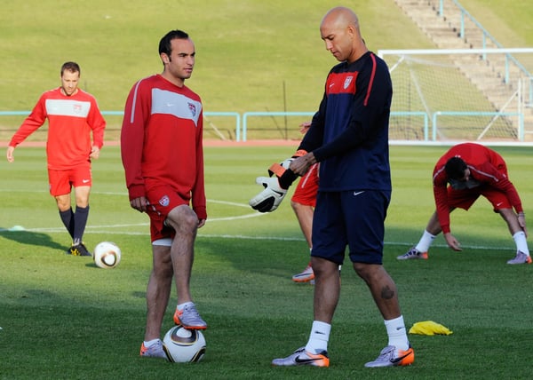 世界杯FIFA体育新闻：来自美国的兰登·多诺万和蒂姆·霍华德