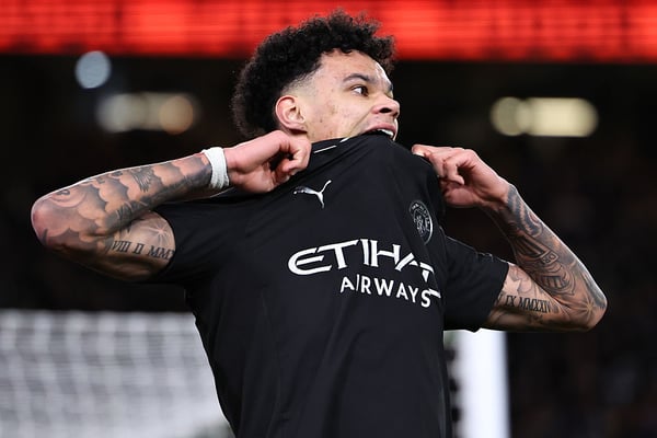 世界杯FIFA体育新闻:尼科·奥莱利周末脚踝受伤。/ Robbie Jay Barratt/AMA/Getty Images