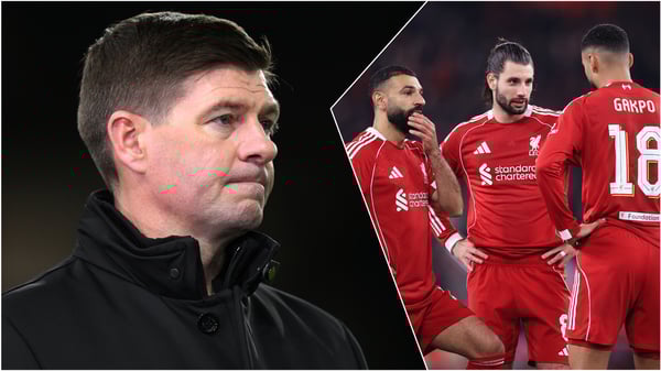 世界杯FIFA体育新闻:史蒂文·杰拉德(左)毫不留情地批评了利物浦。/ Ben Roberts-Danehouse/Simon Stacpoole/Offside/Getty Images