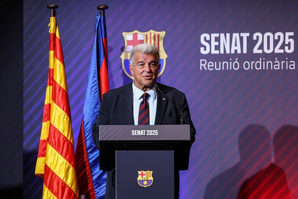 世界杯FIFA体育新闻:琼·拉波尔塔正在寻求连任。/ Javier Borrego/AFP7/Getty Images