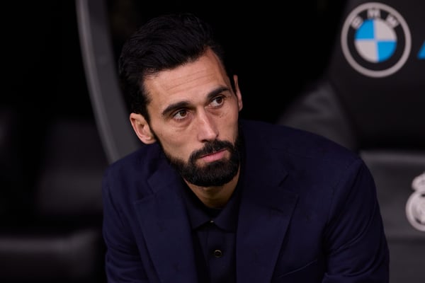 世界杯FIFA体育新闻：阿尔瓦罗·阿尔韦罗亚在伯纳乌球场已经承受着巨大的压力。/ Federico Titone/SOPA Images/LightRocket/Getty Images