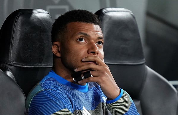 世界杯FIFA体育新闻：姆巴佩在联赛阶段对阵曼城的比赛中缺席。/ Angel Martinez/UEFA/Getty Images