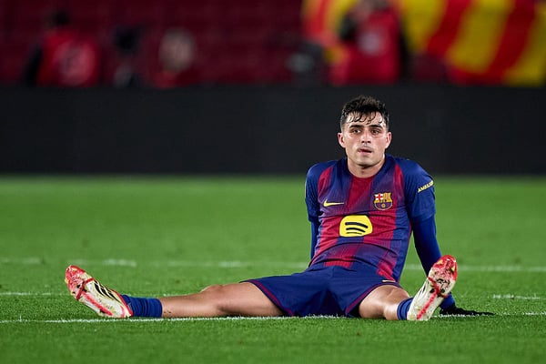 世界杯FIFA体育新闻：佩德里在巴塞罗那的比赛中被彻底消耗殆尽。/ Pablo Rodriguez/Quality Sport Images/Getty Images