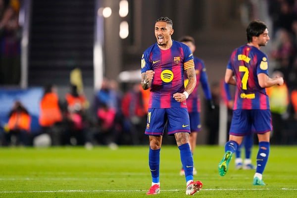 世界杯FIFA体育新闻：巴塞罗那即将迎来一段充满挑战的赛程。/ Jose Breton/Pics Action/NurPhoto/Getty Images