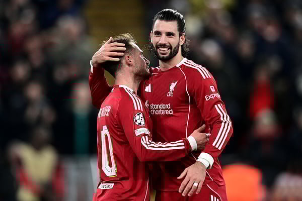 世界杯FIFA体育新闻：利物浦的下一个目标是留住瑞恩·格拉文贝赫的中场搭档。/ Richard Martin-Roberts/CameraSport/Getty Images