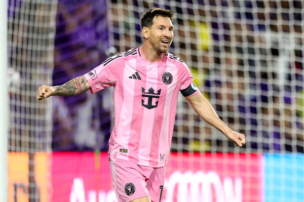 世界杯FIFA体育新闻:莱昂内尔·梅西仍然是迈阿密国际队的绝对核心。/ Dustin Markland/Getty Images