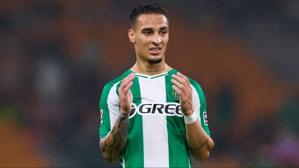 世界杯FIFA体育新闻:安东尼于2025年黯然离开曼联。/ Fran Santiago/Getty Images