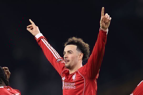 世界杯FIFA体育新闻：利物浦在1月份阻止了琼斯的转会。/ Simon Stacpoole/Offside/Getty Images