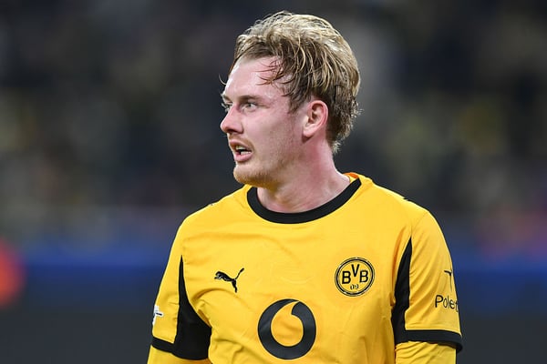 世界杯FIFA体育新闻:朱利安·布兰特即将成为自由球员。/ Hesham Elsherif/Anadolu/Getty Images