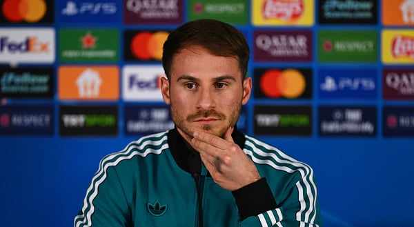 世界杯FIFA体育新闻：阿莱克西斯·麦卡利斯特的合同将于2028年到期。/ 安德鲁·鲍威尔/利物浦足球俱乐部/盖蒂图片社