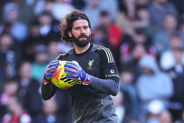 世界杯FIFA体育新闻：阿利松自2018年起效力于利物浦。/ Robbie Jay Barratt/AMA/Getty Images