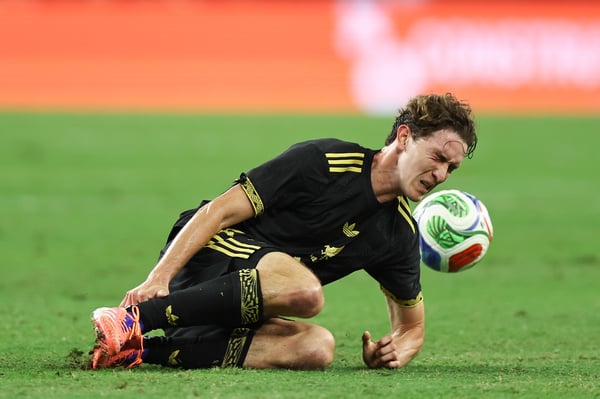 世界杯FIFA体育新闻:马塞尔·鲁伊斯原本有望在夏季成为墨西哥国家队的首发球员。/ Omar Vega/Getty Images