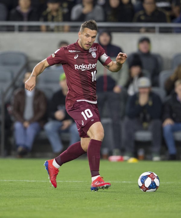 世界杯FIFA体育新闻：波多尔斯基在世界各地都踢过球。/ Kelvin Kuo-Imagn Images