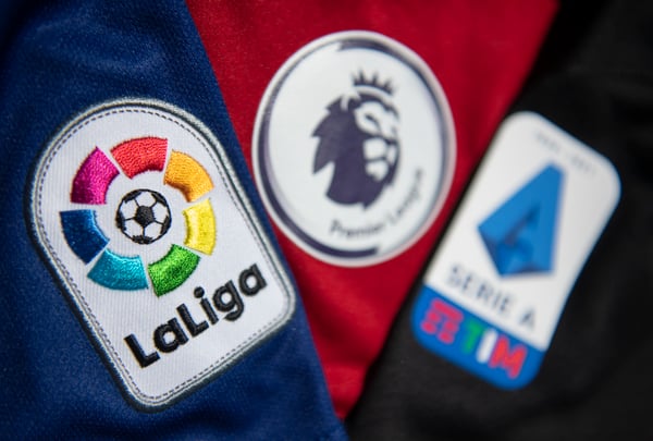 世界杯FIFA体育新闻：西甲、英超和意甲是世界足球顶级联赛。/ Visionhaus/Getty Images