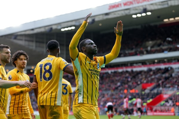 世界杯FIFA体育新闻：扬库巴·明特打入了本场比赛的唯一进球。/迈克尔·德莱弗/MI新闻/NurPhoto/Getty Images