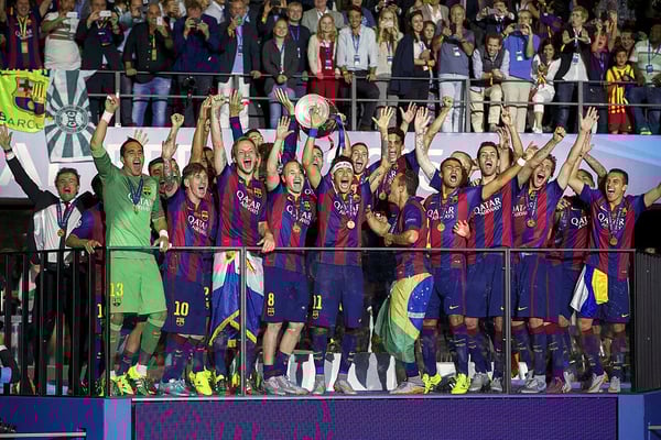 世界杯FIFA体育新闻：巴塞罗那上次夺得欧洲冠军已经是11年前的事了。/ VI Images/Getty Images